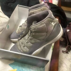 Jordan 11 cool Grey